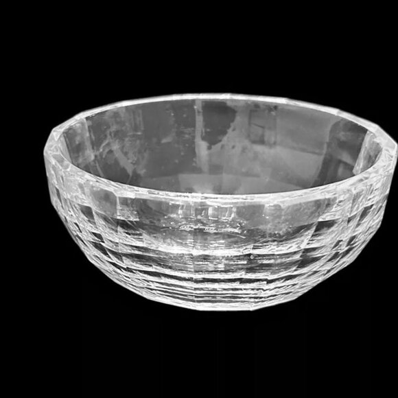 Oleg Cassini Faceted Bowl Preston Honeycomb Pattern Box Cut Round 4.5" Bowl - Picture 8 of 8
